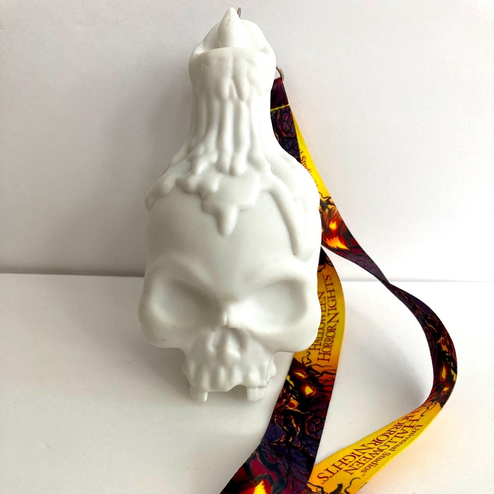 HHN Amulet of Fear Interactive Lanyard